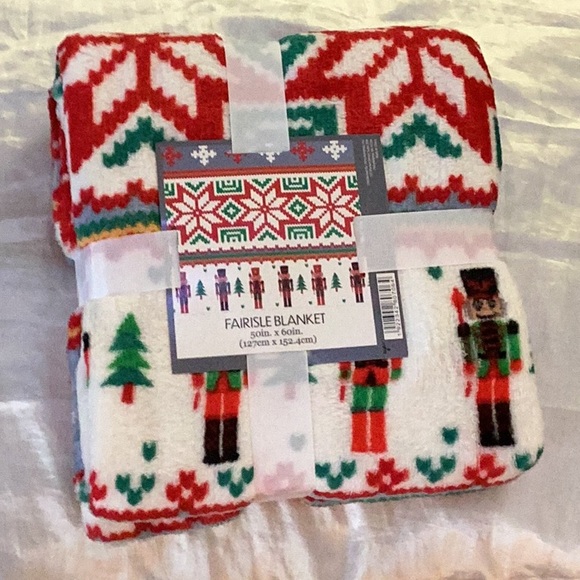 🎄NWT Holiday Soft Fun Oversized Plush Throw 
Brand New With Tags 50 “ X 60 “ 🎄 - Picture 4 of 8